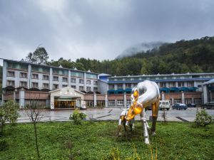 Luming Hotel