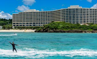 Hotel Monterey Okinawa Spa & Resort