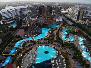 Limak Lara Deluxe Hotel & Resort Antalya