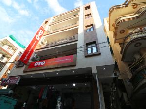 Super OYO Hotel O Sathguru Residency Near New Ashok Nagar Metro Station