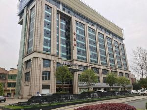 Maison Bona International Hotel (Nanchang High-tech Branch)