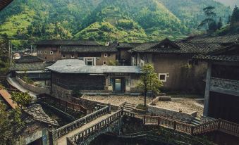 Tsingpu Nanjing Tulou Retreat