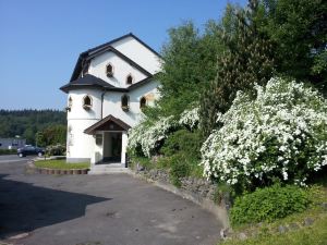 Toschis Station-Motel-Wirtshaus-an der Autobahn-Bowling