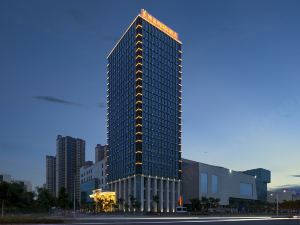 Vienna International Hotel (Danzhou Dingshang Square)