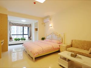 Jiaxing Zhen'ai Apartment Hotel