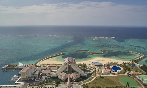 Sheraton Okinawa Sunmarina Resort