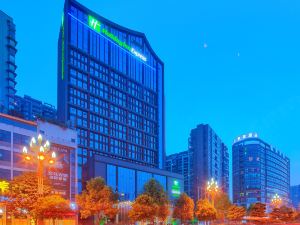 Holiday Inn Express Leshan Plaza (Jiaxing Road Food Street Branch)