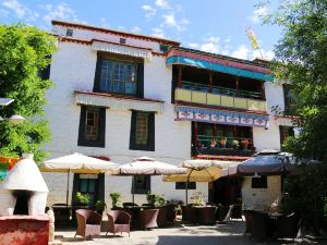 Yabshi Phunkhang Heritage Hotel