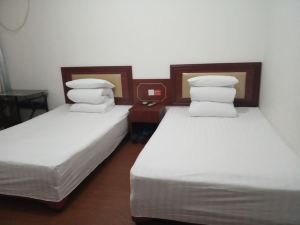 Yingchun Hotel Taining