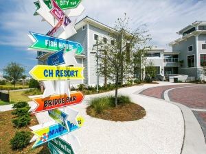 The Beach Club at Charleston Harbor Resort and Marina