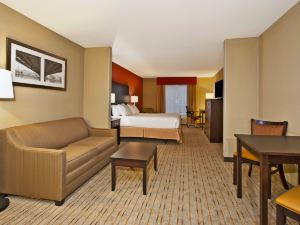 Holiday Inn Express & Suites Springfield - Dayton Area