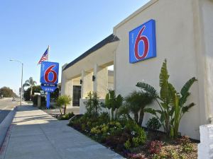 Motel 6-Costa Mesa, CA - Newport Beach