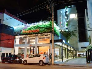 โรงแรม Ramada Encore ซาวเปาโล Tiradentes  เซนโทร