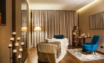 Saint Ten Boutique Hotel, Small Luxury Hotels