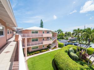 The Colonial Club, Oceanfront Condos