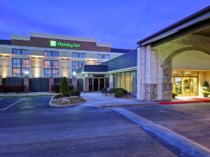 Holiday Inn Cincinnati-Riverfront