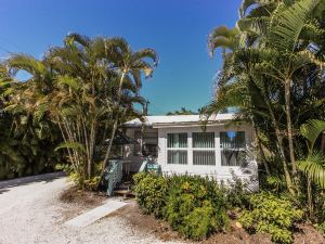 Gulf Breeze Cottages