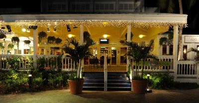 Hotel Exterior Sugar Bay Resort and Spa Photo