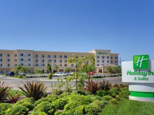 Holiday Inn & Suites Bakersfield