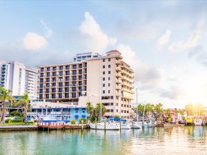 Pier House 60 Clearwater Beach Marina Hotel