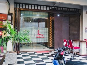 RedDoorz Plus Near Mall Panakukang 2