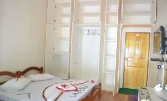 Fulidhoo Laperla Guesthouse