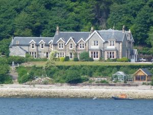 Creag Mhor Lodge