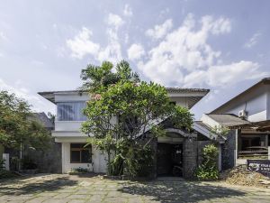 OYO 1646 Imelda Residence