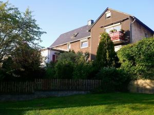 1st Floor Apartment Near Willingen