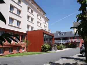 Zenitude Hôtel-Résidences les Jardins de Lourdes