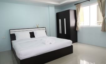 Angel Service Apartment Patong Beach Hostel