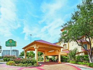 La Quinta Inn & Suites by Wyndham Houston Galleria Area