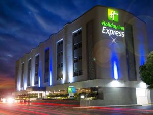 Holiday Inn Express Mexico- Toreo, an IHG Hotel