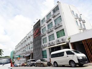 Tune Hotel - Waterfront Kuching