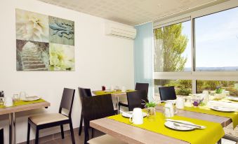 Apparthotel Séjours & Affaires Manosque