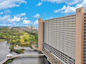 Laketown Wharf Resort by Panhandle Getaways