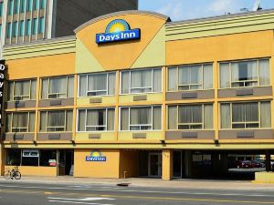 Days Inn by Wyndham Ottawa