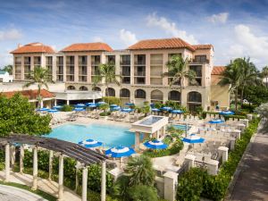 Opal Grand Oceanfront Resort & Spa