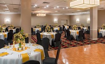 Four Points by Sheraton Kalamazoo