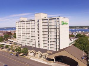 Holiday Inn Portland-by the Bay