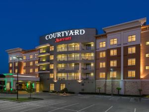 Courtyard Houston Kingwood