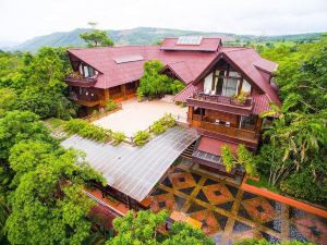 Phu Pha Nam Resort