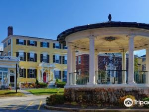 Inn by the Bandstand