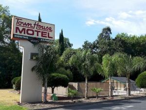 Town House Motel