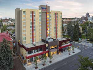 Fairfield Inn & Suites Calgary Downtown