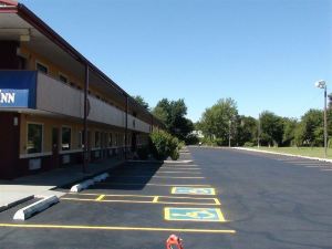 Econo Lodge - Oklahoma City / I-35 North