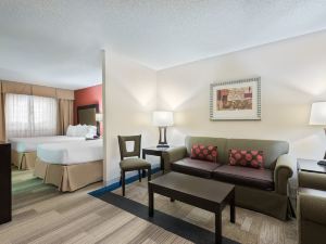 Holiday Inn Express & Suites Kendall East - Miami