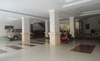 Nhat Quynh Hotel 2