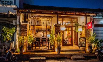 Songkhla Tae Raek Antique Hotel