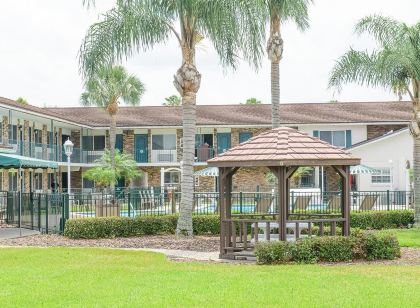 Roadstar Hotel Zephyrhills